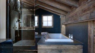 CHALET-COURCHEVEL1850-VIEUX BOIS-SALLE DE BAIN
