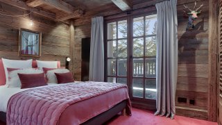 CHALET-COURCHEVEL1850-VIEUX BOIS-CHAMBRE