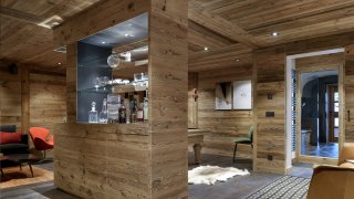 CHALET-COURCHEVEL1850-VIEUX BOIS-BAR