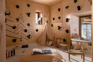Iconic House- Le 1550-photos-Mr. Tripper