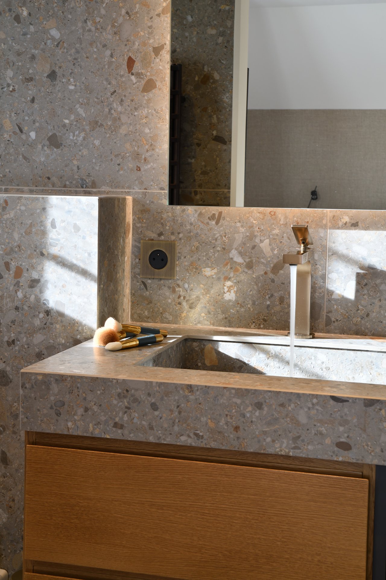 Plan vasque carrelage bois-chalet-megeve
