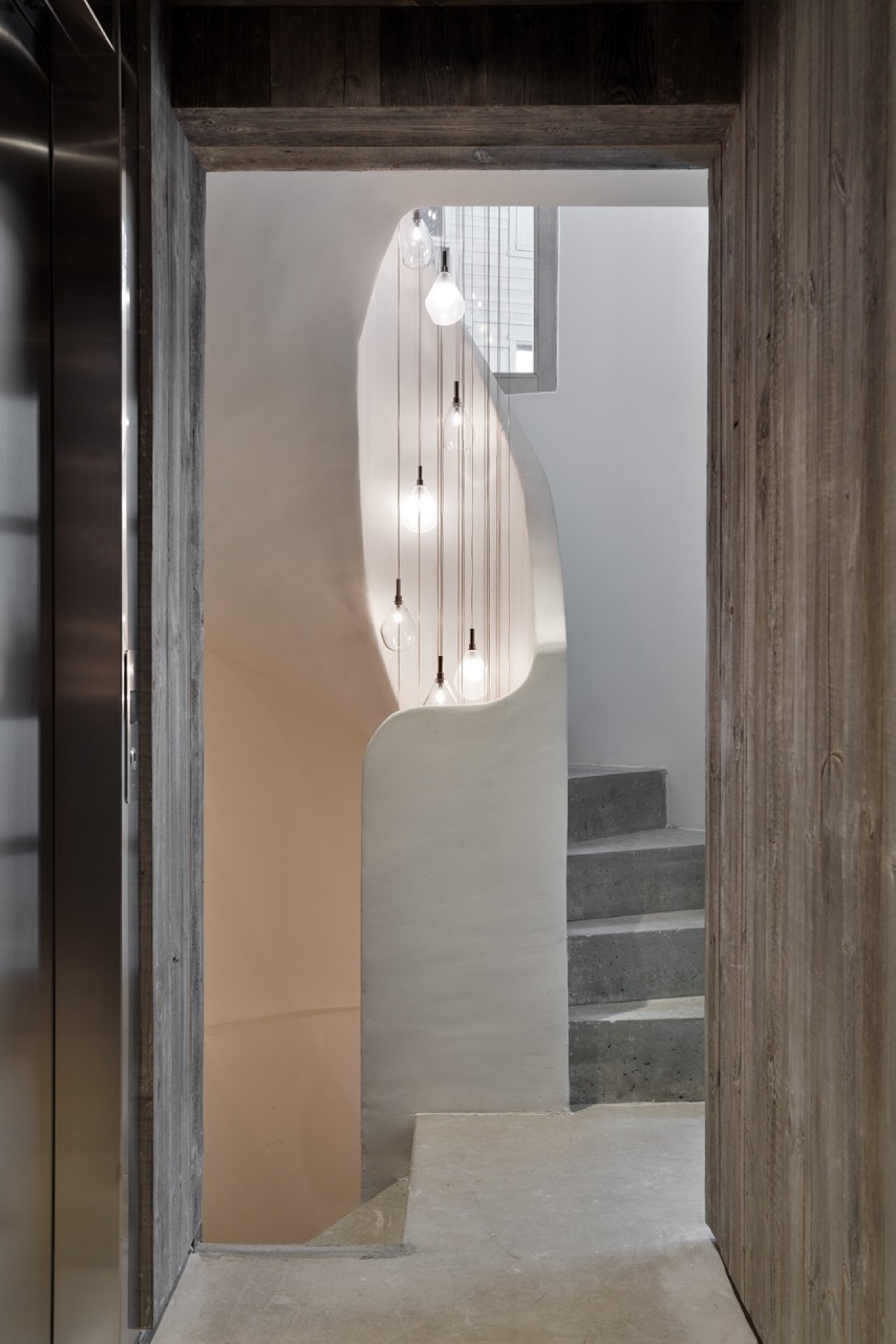 Chalet Bellarossa escalier ©Studio Erick Saillet