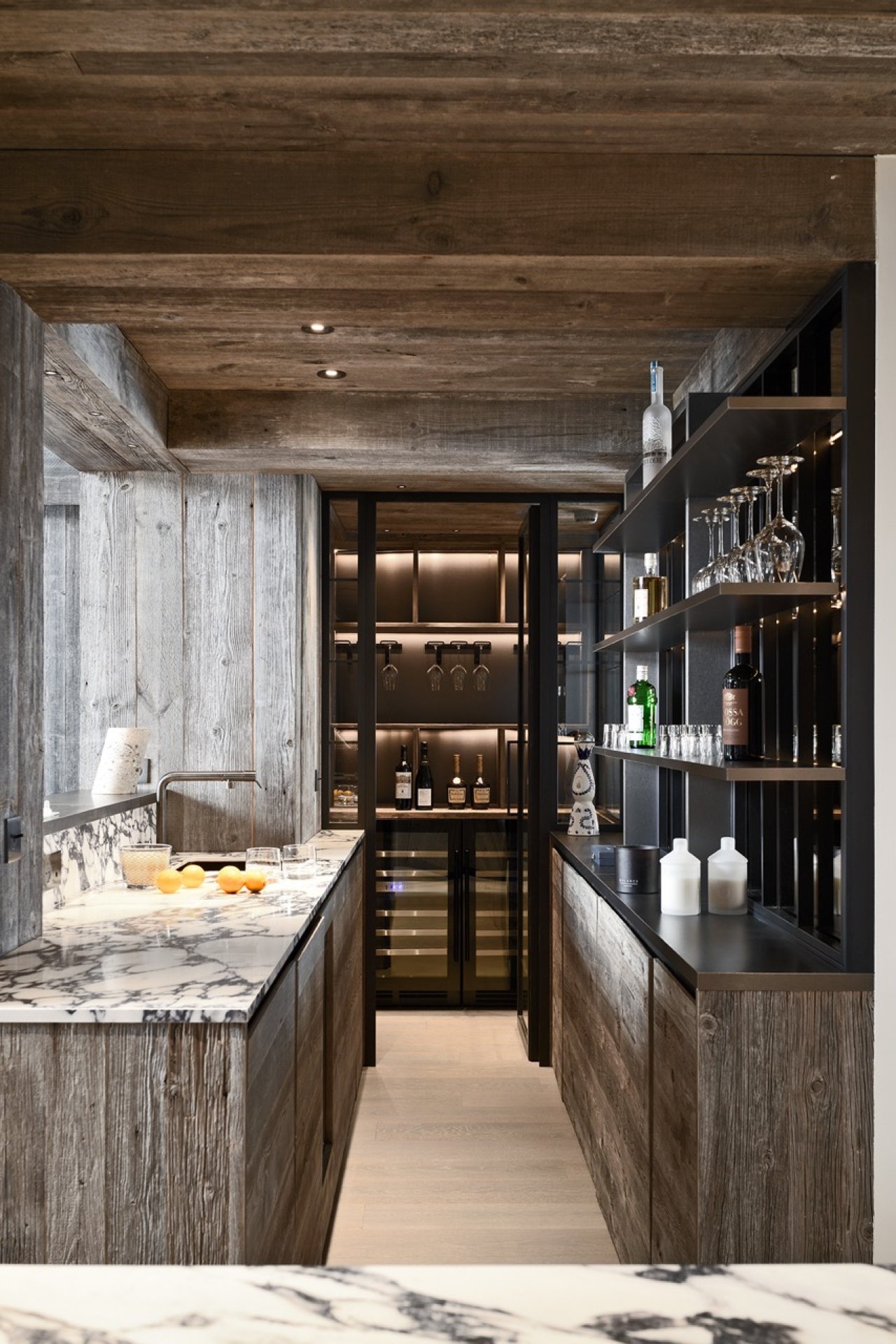 Chalet Bellarossa bar ©Studio Erick Saillet