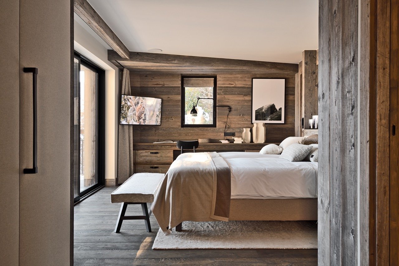 White Sand Courchevel chalet chambre © Studio Erick Saillet