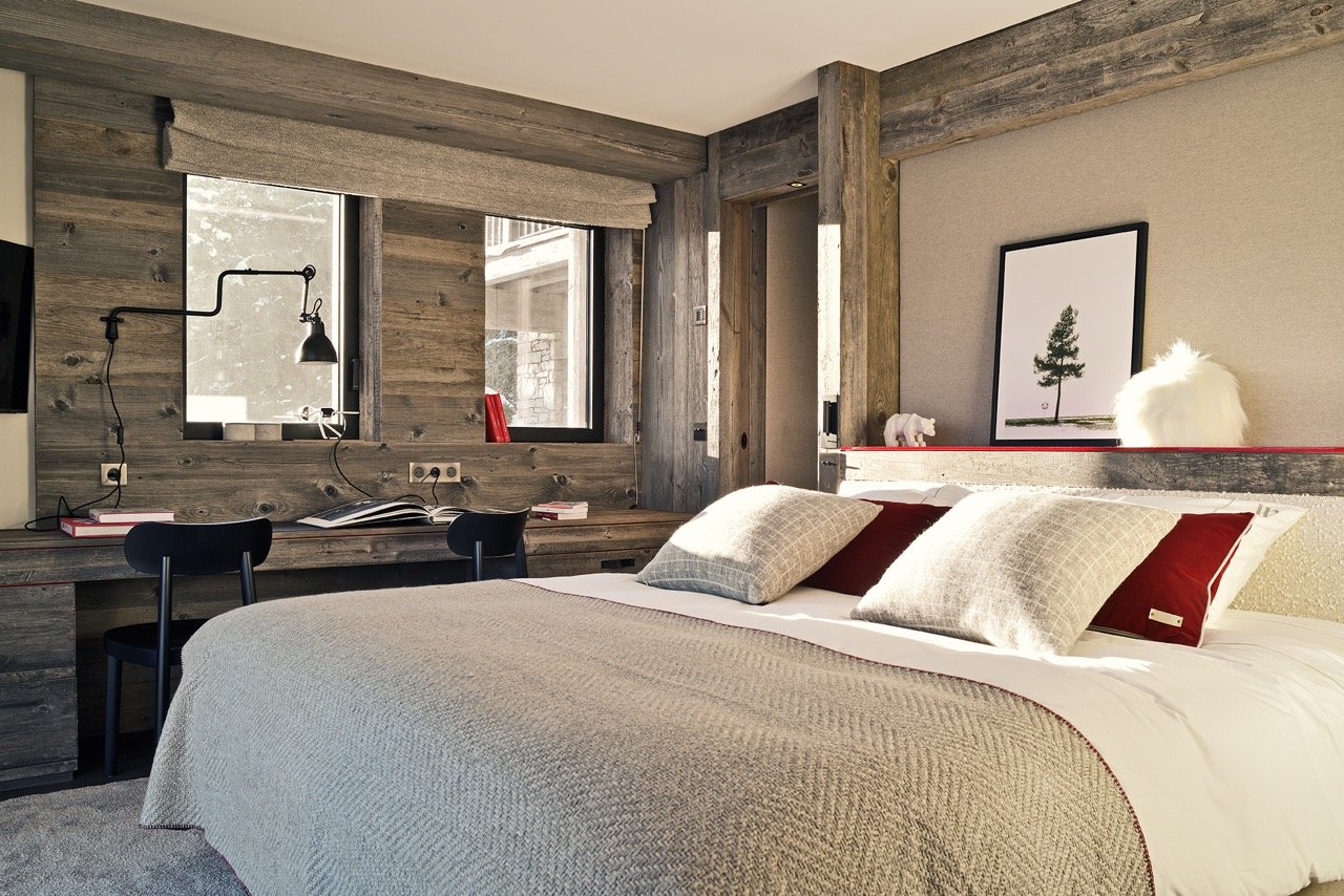 White Sand Courchevel chalet chambre famille © Studio Erick Saillet