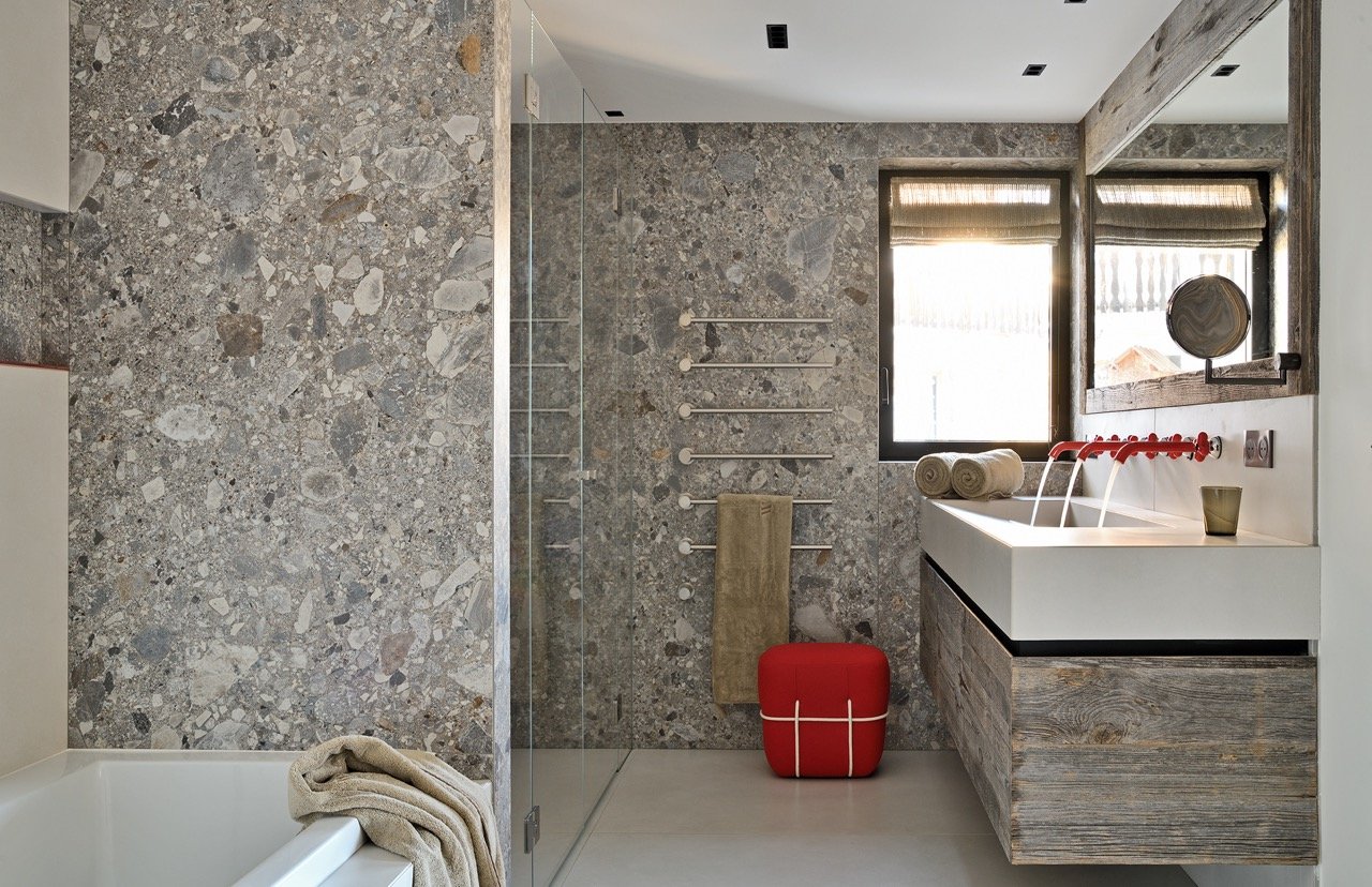 White Sand Courchevel chalet salle de douche © Studio Erick Saillet