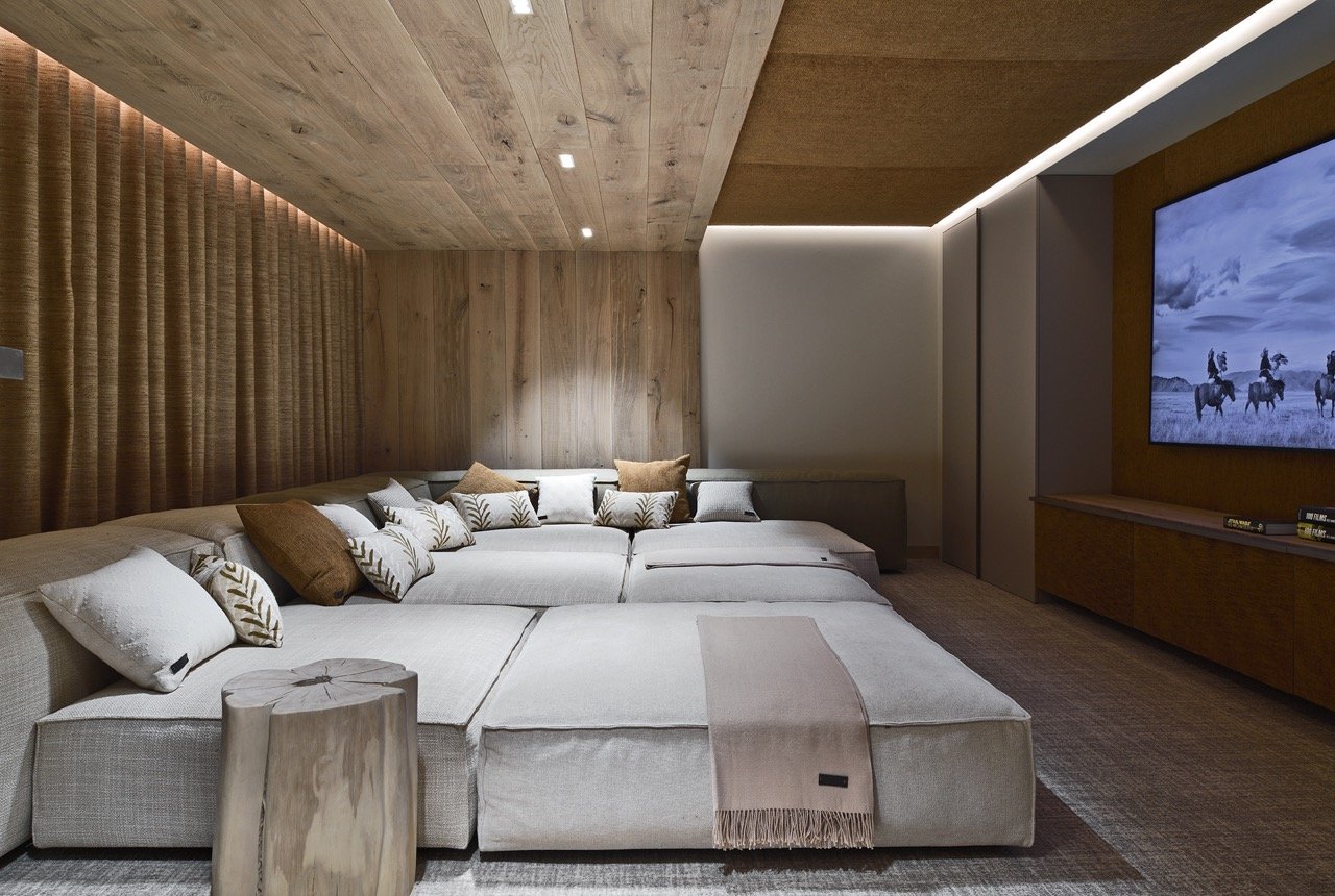 White Sand Courchevel chalet multiroom © Studio Erick Saillet